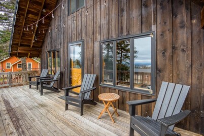 Tumblehome Cabin | Chalet just a mile from downtown Rangeley and 6 miles to Saddleback