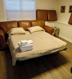 Cuna de viaje, wifi, ropa de cama