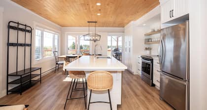 Seabreeze Beach Retreat located in scenic Souris, PEI. Family and pet friendly.