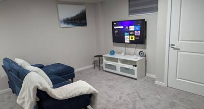 Cozy Oasis : Your Home Away from Home