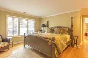 3 Schlafzimmer, Reisekinderbett, kostenloses WLAN, Bettwäsche