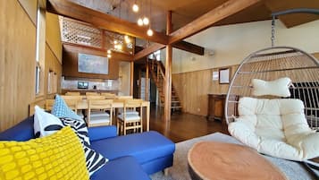 Large detached house | Living area
