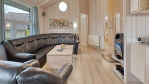 House | Living area - 4 Star Holiday Home in Ottendorf (Otterndorf)