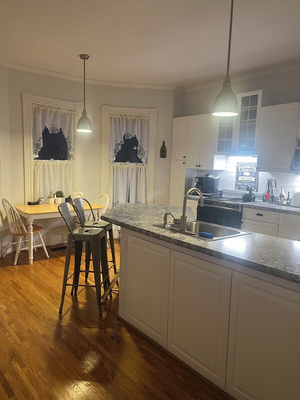 Microwave, oven, stovetop, dishwasher