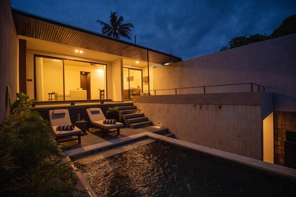 Villa, 2 Schlafzimmer, eigener Pool, Gartenblick | Blick von der Unterkunft