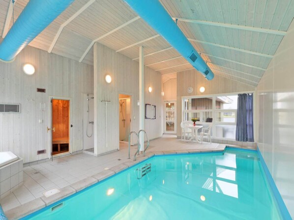 Pool - 4 Star Holiday Home in Ottendorf (Otterndorf)