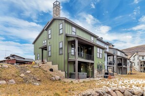 Exterior - Spacious 4 bedroom townhome in Park City with private Hot Tube (Hideout)