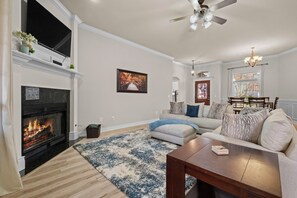 Smart TV, fireplace, table tennis