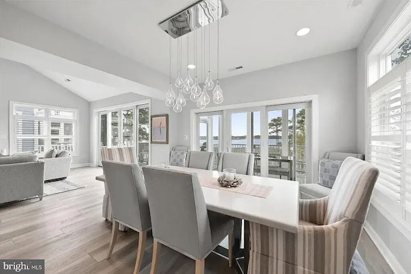 Dining Room Table - Seats 8