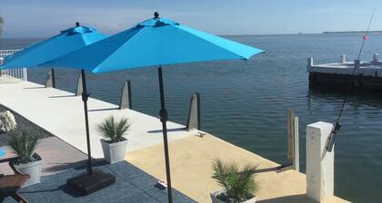 Open Ocean View, Private Hot Tub, Ice Machine, Moor 26' Boat!