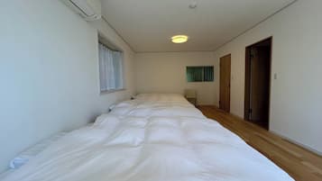 2 bedrooms, desk, free WiFi, bed sheets