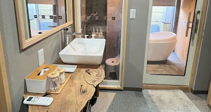 Entire building available for rent WiFi availab / Komoro Nagano