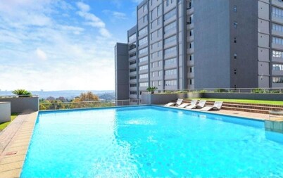 Stunning Apartment in Sandton
