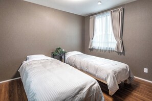 3 soverom, skrivebord og wi-fi (inkludert)