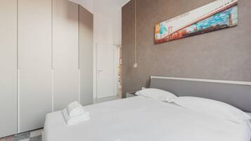 1 slaapkamer, een strijkplank/strijkijzer, wifi, beddengoed