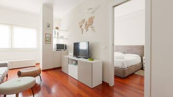 1 Schlafzimmer, BĂŒgeleisen/BĂŒgelbrett, WLAN, BettwĂ€sche