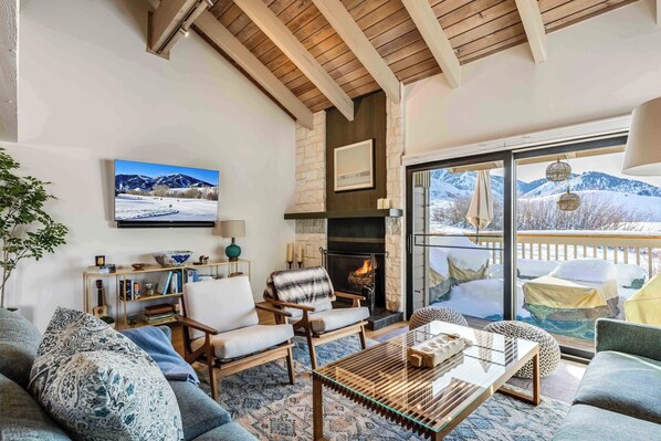 Smart TV, fireplace - The Slopeview | Ski-In Access, Hot Tub, + Mountain Views (Sun Valley)