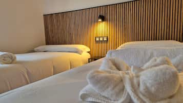 3 dormitorios, tabla de planchar con plancha, wifi gratis y ropa de cama