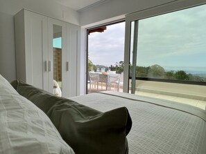 2 bedrooms, iron/ironing board, Internet, bed sheets