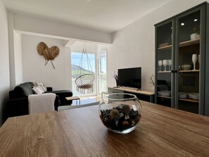 TV - Amazing apartment in Mogro (Miengo)