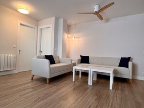TV - Cozy apartment in Somo (Somo)