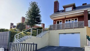 Unclassified image, 2 of 31, button - Great house very close to the beaches (Boo de Pielagos)