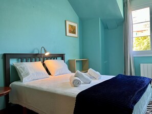 4 bedrooms, Internet, bed sheets - Great house very close to the beaches (Boo de Pielagos)