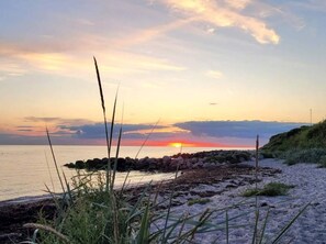 Hus | Utsikt mot vann