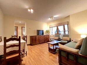 TV - Cozy apartment in Comillas (Comillas)