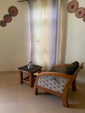 Standard-Ferienhaus, Balkon, Hügelblick | 1 Schlafzimmer, Schreibtisch, laptopgeeigneter Arbeitsplatz