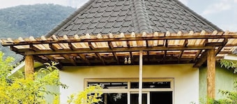 Rafiki Safari Lodge Bwindi