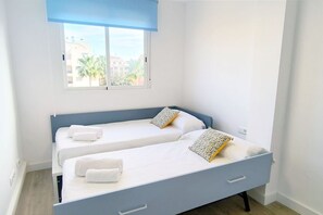 3 Schlafzimmer, Bügeleisen/Bügelbrett, WLAN, Bettwäsche