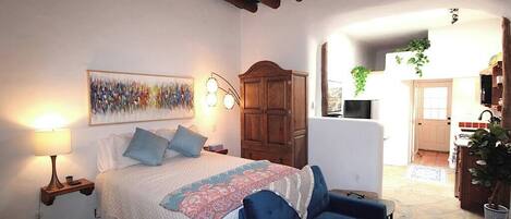 4 bedrooms, desk, iron/ironing board, travel cot