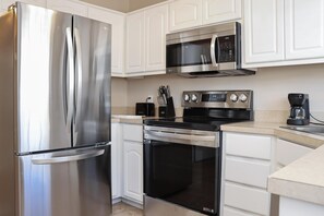 Townhome, Multiple Beds (The Palms 13B) | Private kitchen - The Palms 13B (Port St. Joe)