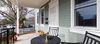 Charming 2-bedroom apartment in tranquil Vallejo with WiFi
