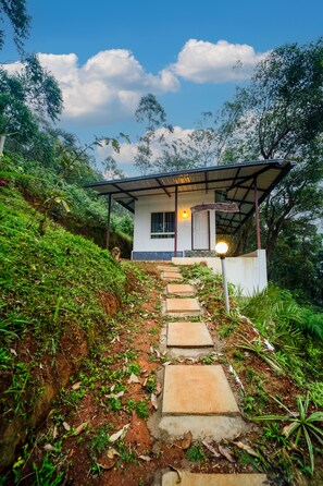 Room - Snow Smile Camps (Udumbanchola)