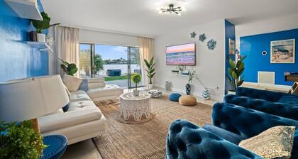 Casa Santorini | Waterfront | Pool