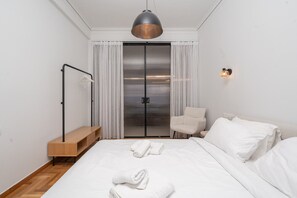 Unclassified image, 5 of 21, button