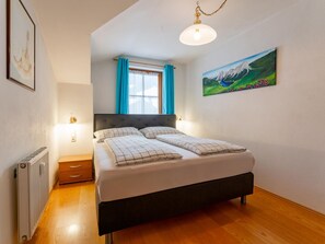 3 bedrooms, Internet