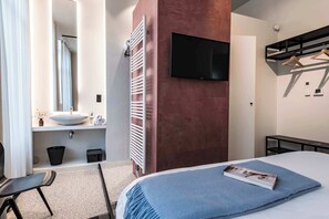 Lit parapluie, Wi-Fi, draps fournis