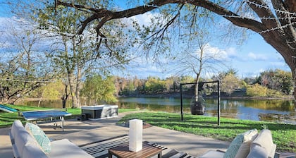 Luxurious Event-Friendly 6BR 3B Villa with Hot Tub