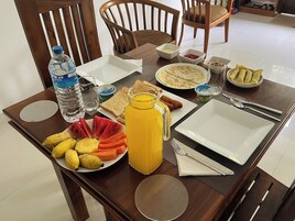 Free daily continental breakfast
