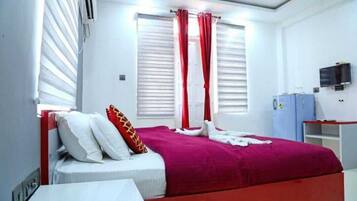 Family Room | Free WiFi