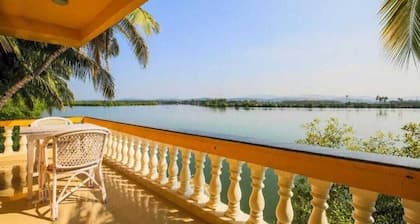 Apricus Inn Riverside