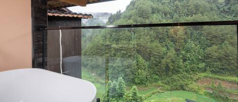 Deluxe-Einzelzimmer, Terrasse, Bergblick | Terrasse/Patio