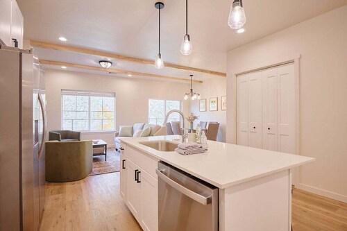 Riverwalk Suites, #310 Exceptional in Every Way