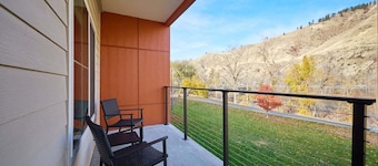 Riverwalk Suites, #210 Your Riverside Retreat!
