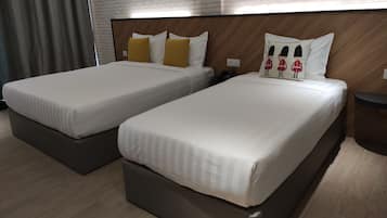 Deluxe Triple Room, City View