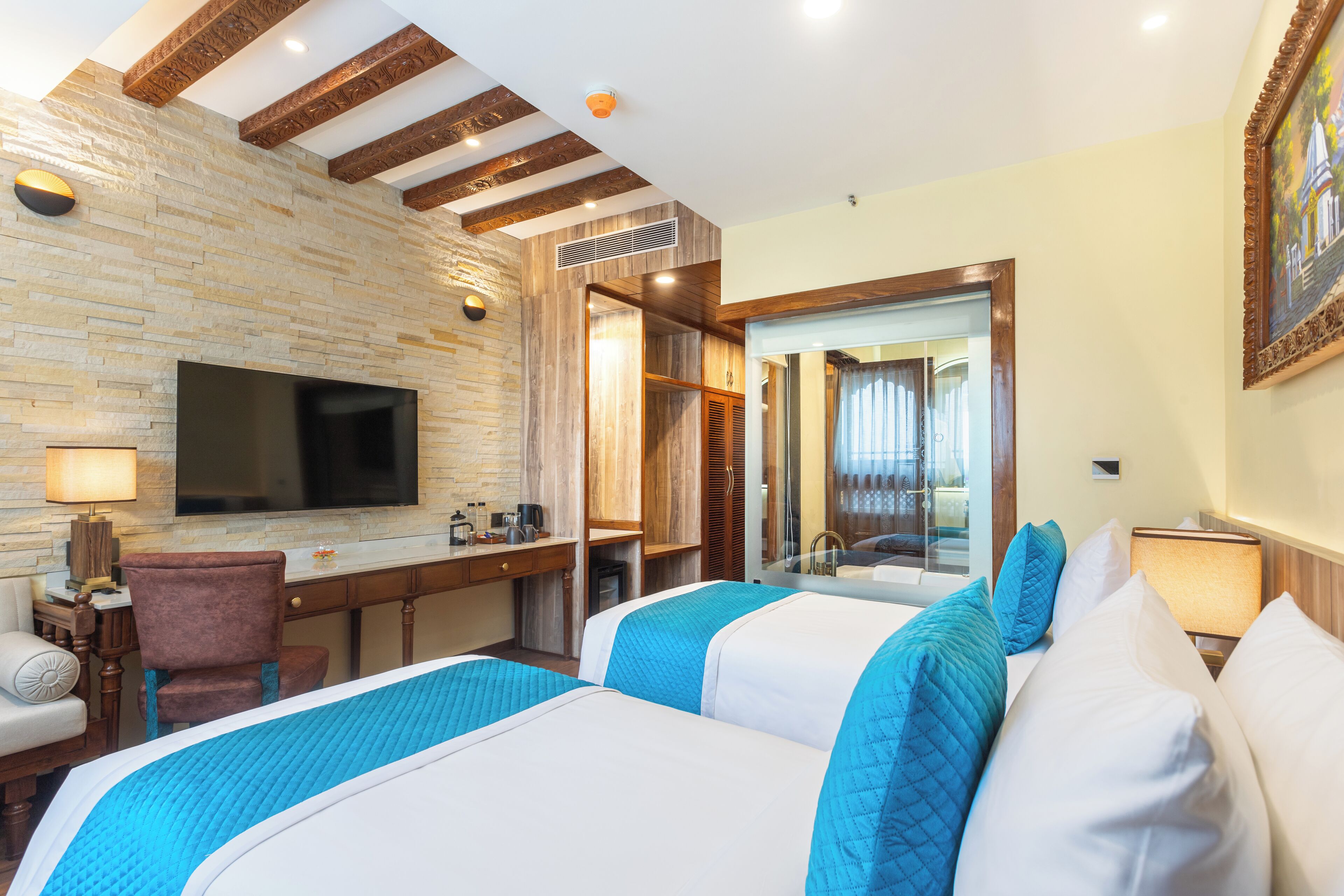 Aarya Suite Triple | Lakens van Egyptisch katoen, luxe beddengoed, pillowtop-bedden