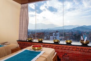 Couples treatment rooms, Turkish bath, body treatments, aromatherapy - Aarya Hotel and Spa - Eternal Heritage (Kathmandu)